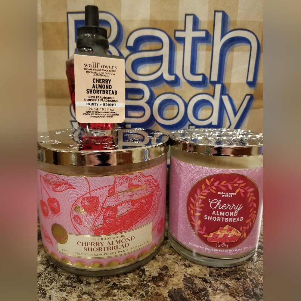 BATH AND BODY WORKS CHERRY ALMOND SHORTBREAD